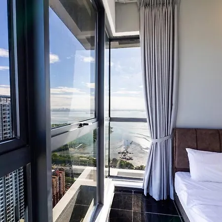 Urban Suites With Spectacular High Floor View #3Br #03